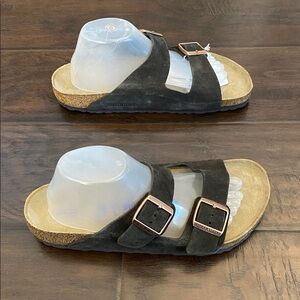 New without box Birkenstock Arizona 2 strap leather sandals size women’s